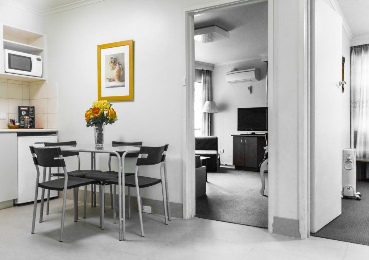 Albert Heights Serviced Apartments Мельбурн Экстерьер фото