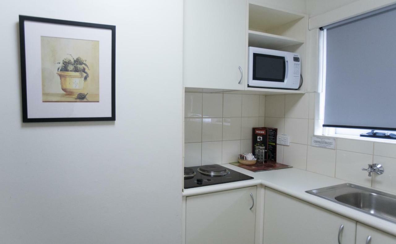 Albert Heights Serviced Apartments Мельбурн Экстерьер фото